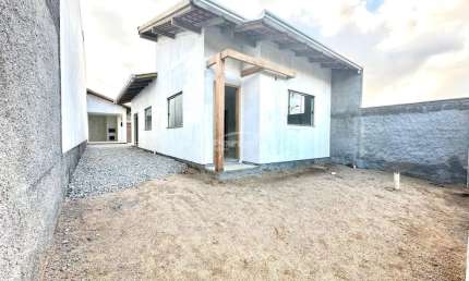 Casa com 3 quartos à venda em Santa Terezinha, Gaspar , 95 m2 por R$ 430.000