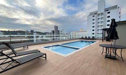 Apartamento com 2 quartos para alugar na Vila Nova, Blumenau , 84 m2 por R$ 3.200