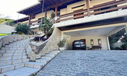Casa com 3 quartos à venda no Velha, Blumenau , 315 m2 por R$ 1.800.000