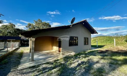 Casa com 3 quartos para alugar na Nossa Senhora de Fátima, Penha , 80 m2 por R$ 2.520
