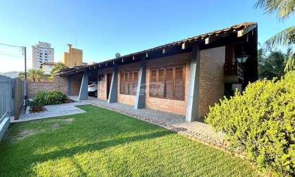 Casa com 5 quartos à venda no Velha, Blumenau , 482 m2 por R$ 1.350.000