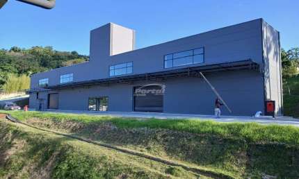 Ponto comercial com 1 sala para alugar no Do Salto, Blumenau , 240 m2 por R$ 5.760