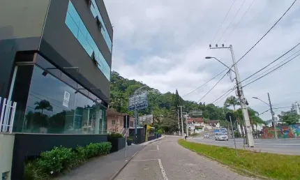 Sala comercial com 3 salas para alugar no victor konder, blumenau , 348 m2 por r$ 14.800