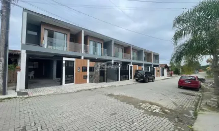 Casa com 3 quartos à venda no centro, balneário piçarras , 114 m2 por r$ 670.000