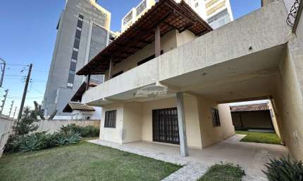 Casa com 4 quartos para alugar no Itacolomi, Balneário Piçarras , 220 m2 por R$ 5.000