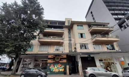 Ponto comercial com 3 salas para alugar no Centro, Blumenau  por R$ 1.500