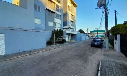 Apartamento com 3 quartos para alugar em Sete de Setembro, Gaspar , 94 m2 por R$ 2.400