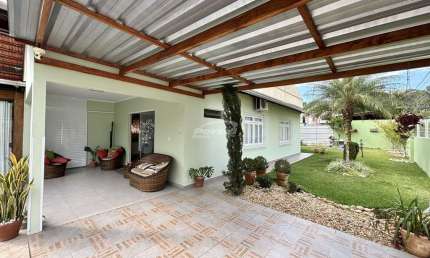 Casa com 4 quartos para alugar no Velha, Blumenau , 190 m2 por R$ 6.000