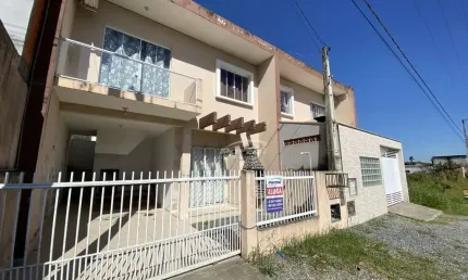 Casa com 2 quartos para alugar no itacolomi, balneário piçarras , 70 m2 por r$ 2.200