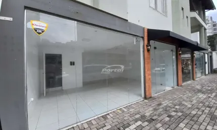 Sala comercial com 1 sala para alugar na Vila Nova, Blumenau , 40 m2 por R$ 2.000
