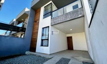 Casa com 3 quartos para alugar no itacolomi, balneário piçarras , 80 m2 por r$ 2.750