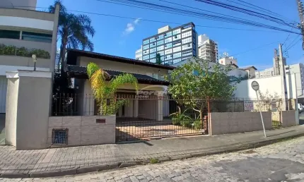 Casa com 3 quartos para alugar na vila nova, blumenau , 186 m2 por r$ 8.000