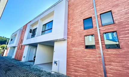 Casa em condomínio fechado com 2 quartos para alugar no velha central, blumenau , 70 m2 por r$ 2.300