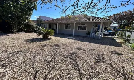 Casa com 3 quartos à venda no itajubá, barra velha , 115 m2 por r$ 1.500.000