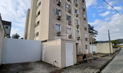 Apartamento com 2 quartos para alugar no itoupava central, blumenau , 60 m2 por r$ 1.400