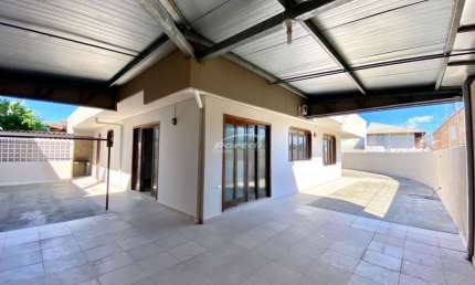 Casa com 4 quartos para alugar no Itoupava Norte, Blumenau , 200 m2 por R$ 4.000