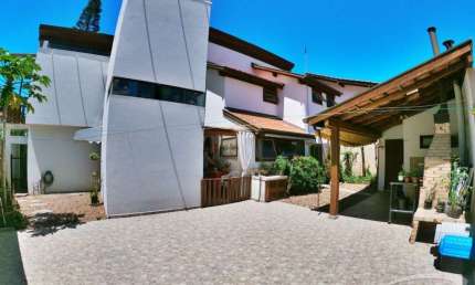 Casa com 3 quartos à venda na Praia do Quilombo, Penha , 177 m2 por R$ 1.700.000