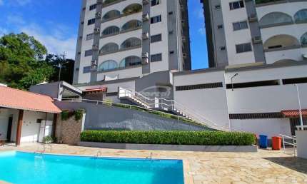 Apartamento com 3 quartos para alugar no Centro, Blumenau , 140 m2 por R$ 2.500