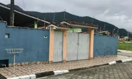 Casa à venda no bairro Martim de Sá - Caraguatatuba/SP