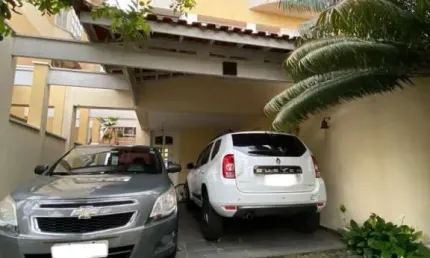 Condomínio Villaggio da Granja - Casa à venda em Cotia/SP no Jardim Barbacena, imóvel localizado no condomínio Villagio da Granja