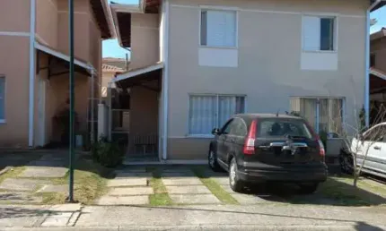 Condomínio Bosques Da Vila - Casa à Venda em Cotia/SP no Jardim Petrópolis, no Condomínio Bosques da Vila 75m²