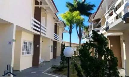 Casa à venda em Caraguatatuba/SP no Capricórnio com 77m²