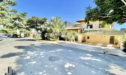 Vintage Arte de Morar - Casa Alto Padrão no Condomínio Vintage - 5 suítes (4 + 1apto. hóspedes), piscina, gourmet!