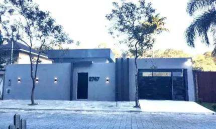 Casa Térrea Alto Padrão à venda em Cotia/SP no bairro Gramado