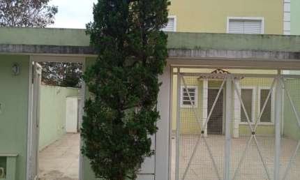 Residencial New Garden - Casa à venda em Cotia/SP na Granja Viana, no Residencial New garden, 150 m²!