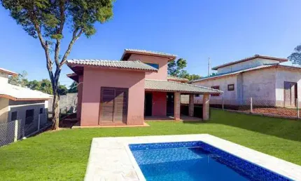 Casa com 3 quartos à venda na Rua Francisco De Barros, Centro, Ibiúna