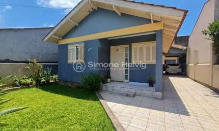 Casa com 3 quartos à venda na Rua Simões Lopes Neto, 432, Jardim dos Lagos, Guaíba por R$ 530.000