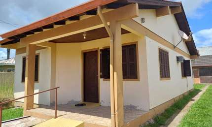Casa com 2 quartos à venda na Rua Rio Grande do Sul, 64, Parque 35, Guaíba por R$ 560.000