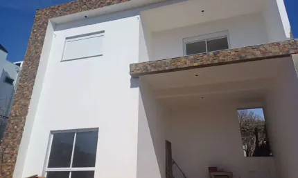 Casa em condomínio fechado com 3 quartos à venda na Avenida Dona Frutuosa, 969, Coronel Nassuca, Guaíba por R$ 1.390.000