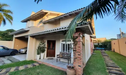 Casa com 3 quartos à venda na Carlo Ventura, 330, Centro, Guaíba por R$ 1.070.000