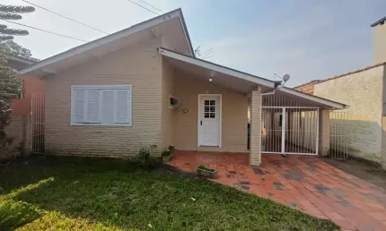 Casa com 2 quartos à venda na Ministro Francisco Brochado da Rocha, 177, Alegria, Guaíba por R$ 395.000