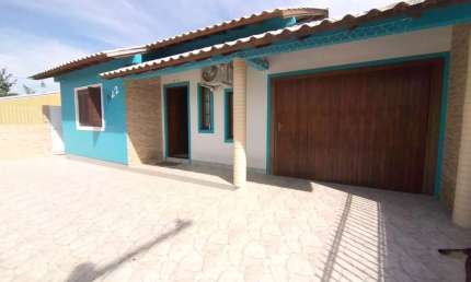 Casa com 3 quartos à venda na Rua Santa Clara, 522, Jardim dos Lagos, Guaíba por R$ 500.000