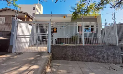 Casa com 2 quartos à venda na Rua César Verdi, 505, Morada da Colina, Guaíba por R$ 1.290.000