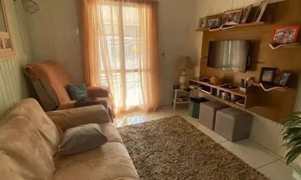 Casa com 2 quartos à venda na Rua Gildo de Freitas, 65, Jardim dos Lagos, Guaíba por R$ 215.000