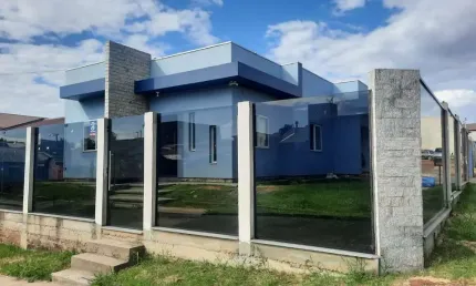 Casa com 2 quartos à venda na Tatiane Rabinski Raab, 10, Jardim dos Lagos, Guaíba por R$ 460.000