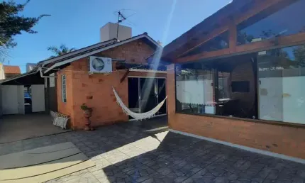 Casa com 3 quartos à venda na Rua Rio Grande do Sul, 275, Parque 35, Guaíba por R$ 475.000