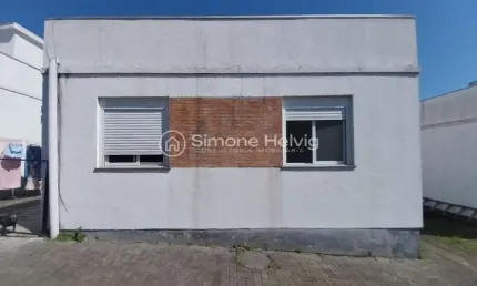 Casa em condomínio fechado com 2 quartos à venda na Avenida Maurício Sirostsky Sobrinho, 1008, Morada da Colina, Guaíba por R$ 212.000