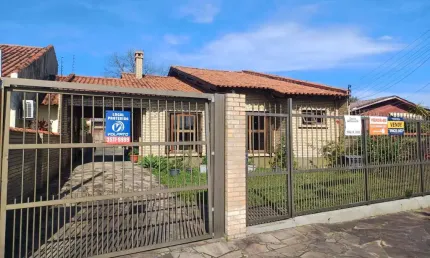 Casa com 3 quartos à venda na Rua José Stortti, 352, Centro, Guaíba por R$ 900.000