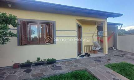 Casa com 3 quartos à venda na Rua Tio Bilia, 104, Jardim dos Lagos, Guaíba por R$ 630.000