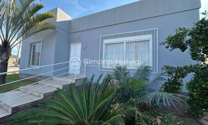 Casa com 3 quartos à venda na Rua Jaime Caetano Braum, 1031, Jardim dos Lagos, Guaíba por R$ 620.000