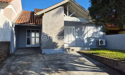 Casa com 2 quartos à venda na Rua Província de São Pedro, 85, Jardim dos Lagos, Guaíba por R$ 590.000