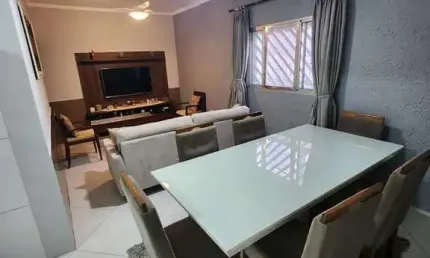 Casa com 3 quartos, Maracanã, Praia Grande - R$ 800 mil, Cod: 3498