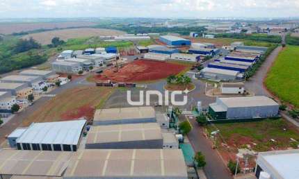 Galpão industrial disponível para locação, no Condomínio Uninorte II em Piracicaba/SP.