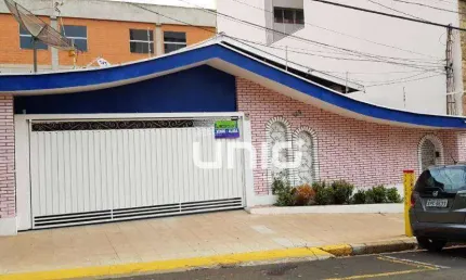 Casa com 4 dormitórios à venda, 280 m² por R$ 690.000,00 - Centro - Piracicaba/SP