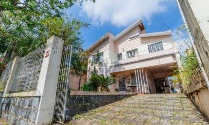 Casa à venda com 8 quartos no Hugo Lange em Curitiba