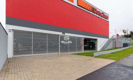 Loja com 238 m² para alugar no São Braz em Curitiba